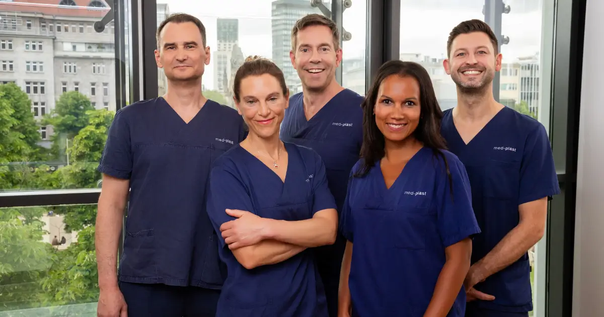Das med-plast Chirurgenteam